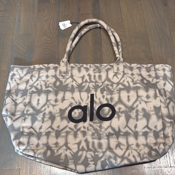 Alo Yoga Gray Tie Dye Shopper Tote NWT - Picture 4 of 4